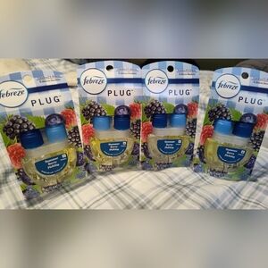 NEW! Febreze Plug-In Refills (4)